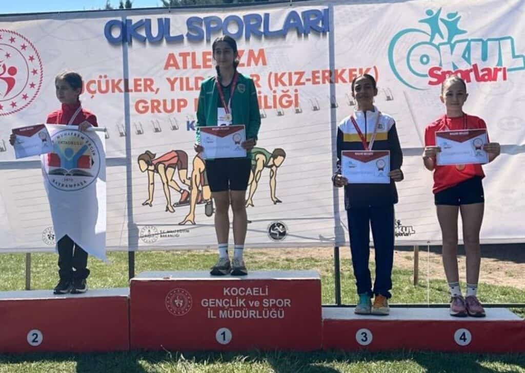 Sakarya Büyükşehir Belediyesi Atletizm Takımı, İznik ve Kocaeli Yarışlarında Önemli Başarılar Elde Etti