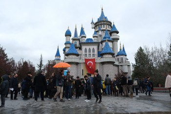 Eskişehir’de 23 Nisan Ulusal Egemenlik ve Çocuk Bayramı Renkli Etkinliklerle Kutlandı