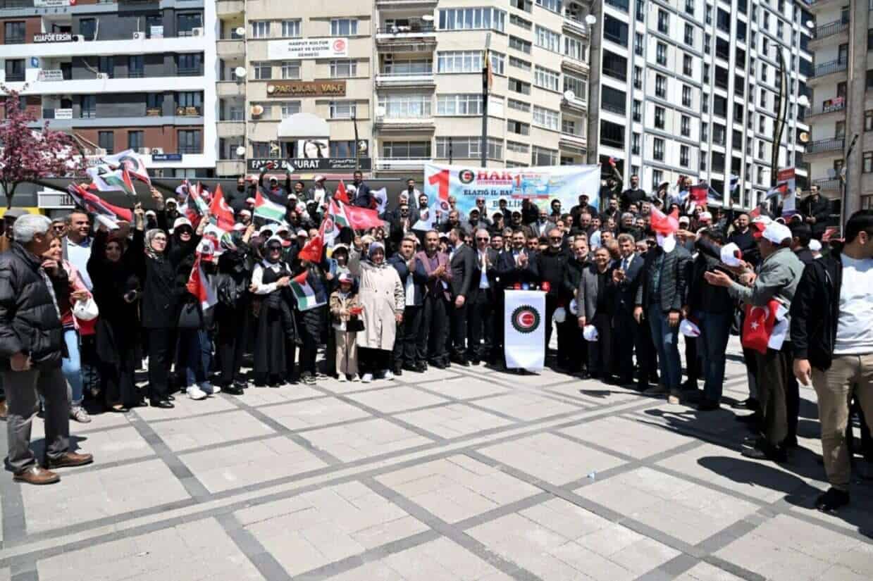 HAK-İŞ, 1 Mayıs Haftasında Elazığ’da Emek ve Sendikal Haklar Üzerine Taleplerini Açıkladı