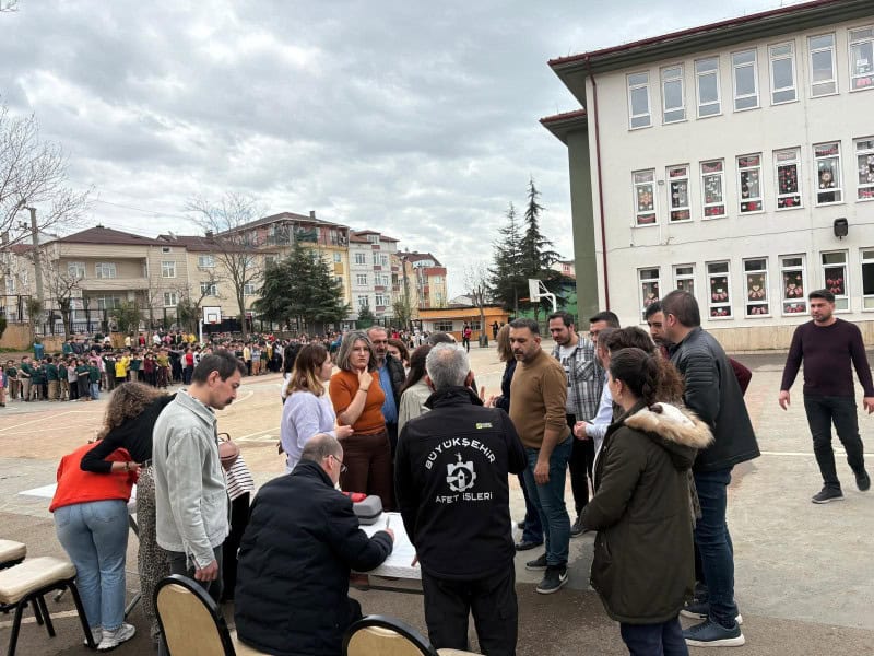 Kocaeli’de Afet Farkındalığı Eğitimleriyle Toplumun Hazırlık Seviyesi Artırılıyor