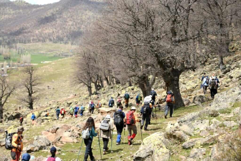 Keykubad Göç ve Kervan Yolu’nda Bahar Yürüyüşü Doğaseverlerle Tarihi Rotada Gerçekleşti