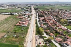 Eskişehir Aşağı Söğütönü Mahallesi 100. Yıl Bulvarı’nda Yol Genişletme ve Yenileme Çalışmaları Devam Ediyor